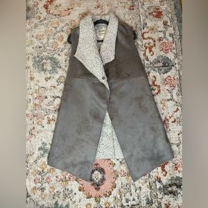 DYLAN TRUE GRIT Faux Sherpa Lined Soft Button Closure Vest purchased Free people